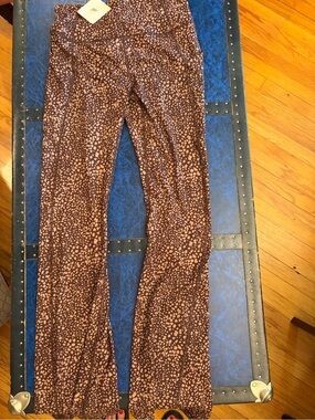 Fabletics flare yoga pants